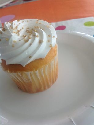 Polka dots, gold and bright colors. All things Caroline. 